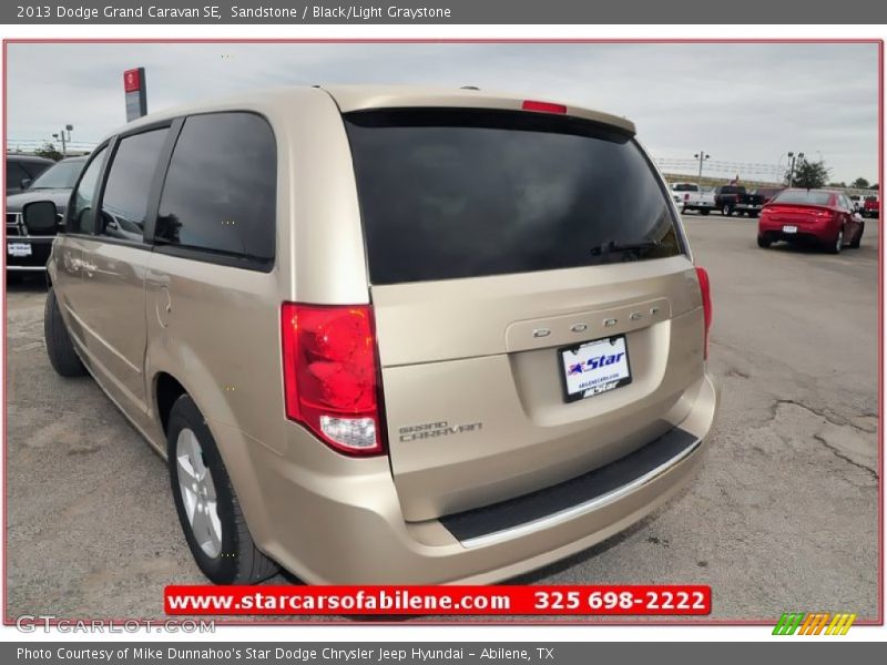Sandstone / Black/Light Graystone 2013 Dodge Grand Caravan SE