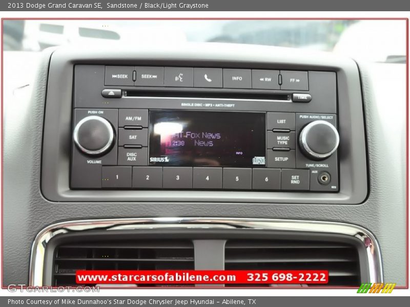 Sandstone / Black/Light Graystone 2013 Dodge Grand Caravan SE