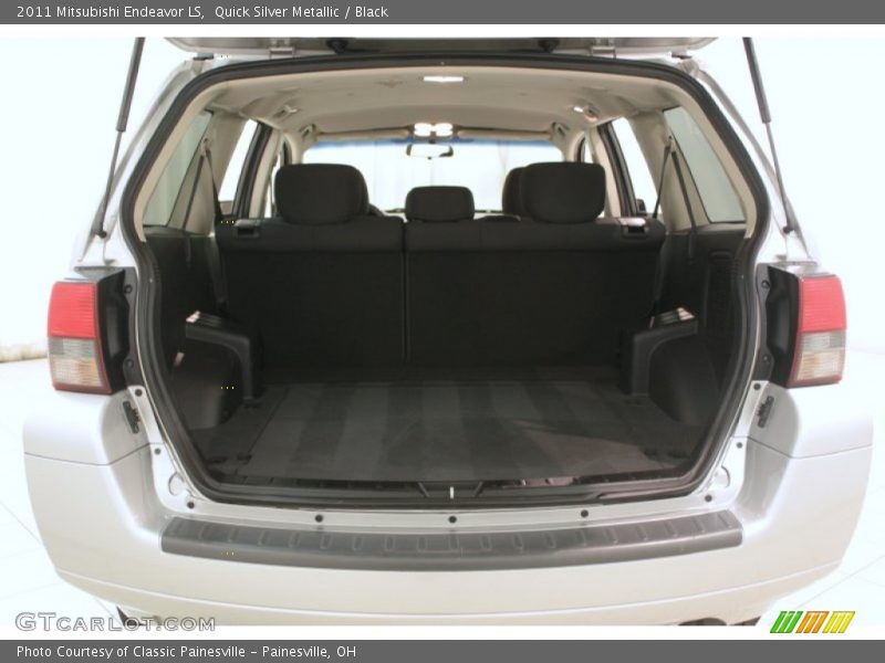 Quick Silver Metallic / Black 2011 Mitsubishi Endeavor LS