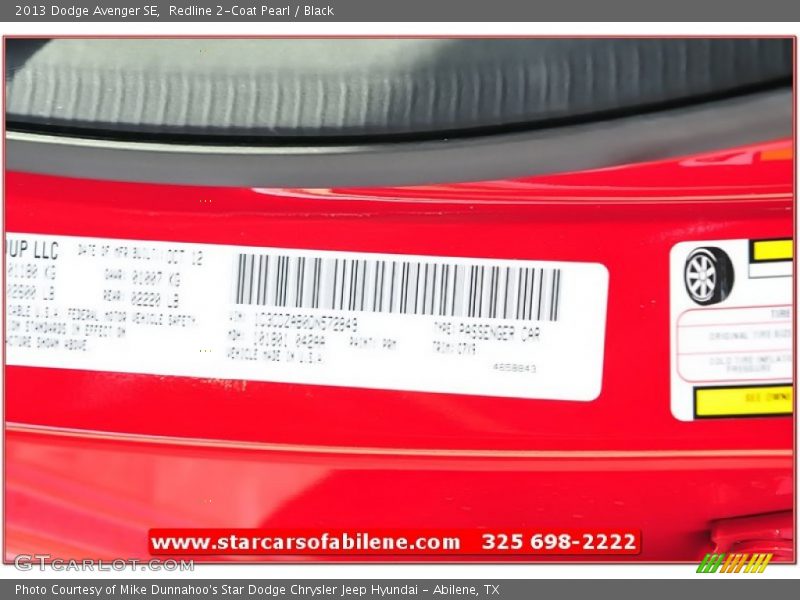 Redline 2-Coat Pearl / Black 2013 Dodge Avenger SE