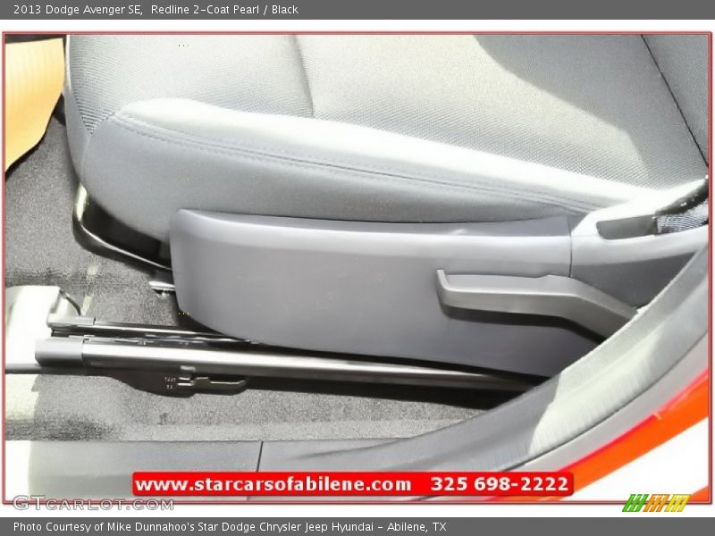 Redline 2-Coat Pearl / Black 2013 Dodge Avenger SE