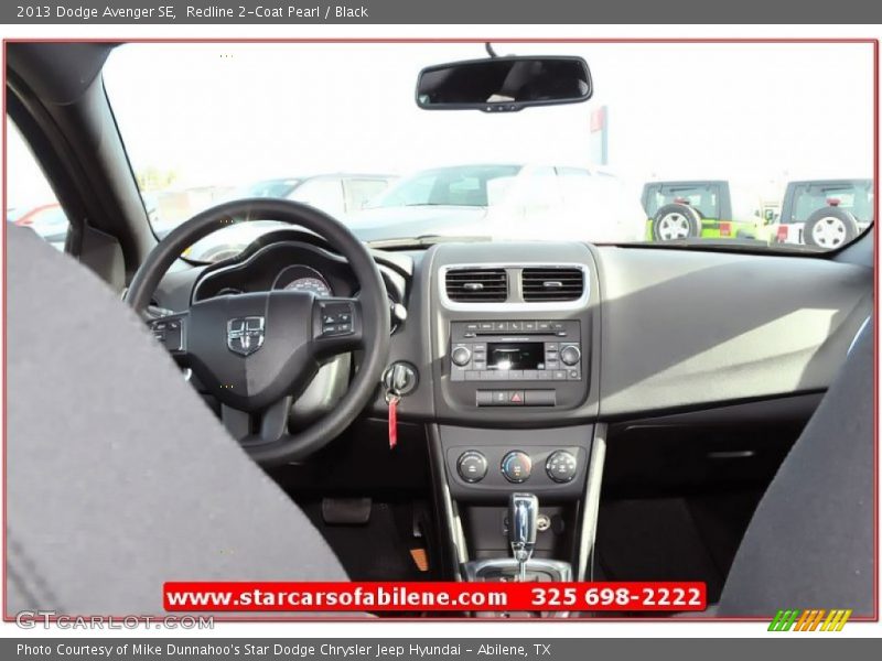 Redline 2-Coat Pearl / Black 2013 Dodge Avenger SE