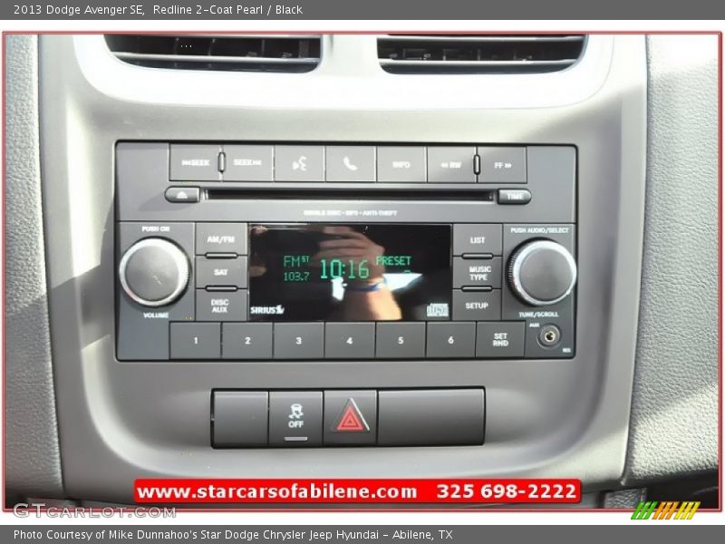 Redline 2-Coat Pearl / Black 2013 Dodge Avenger SE