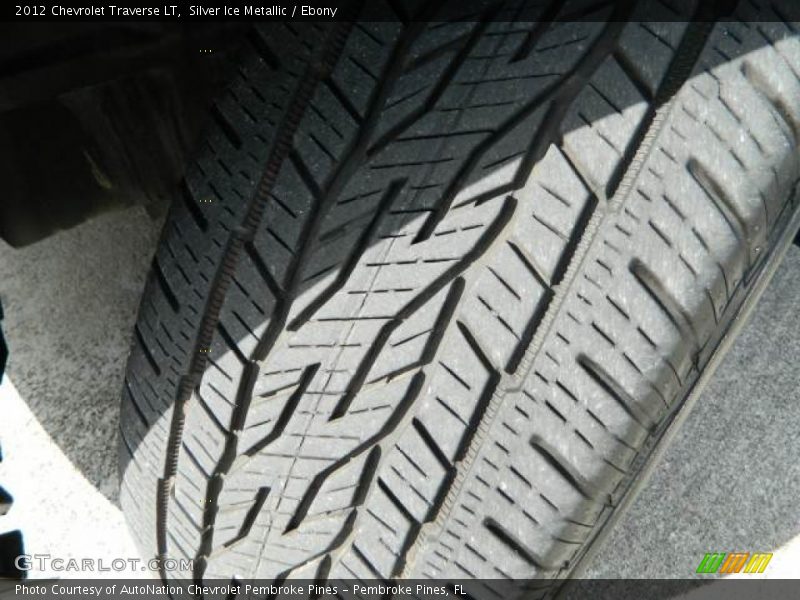 Silver Ice Metallic / Ebony 2012 Chevrolet Traverse LT