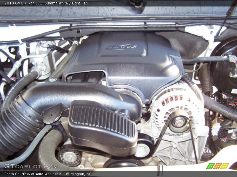 Summit White / Light Tan 2010 GMC Yukon SLE