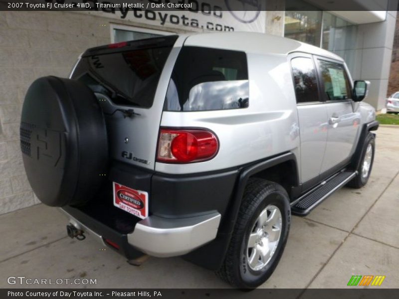 Titanium Metallic / Dark Charcoal 2007 Toyota FJ Cruiser 4WD