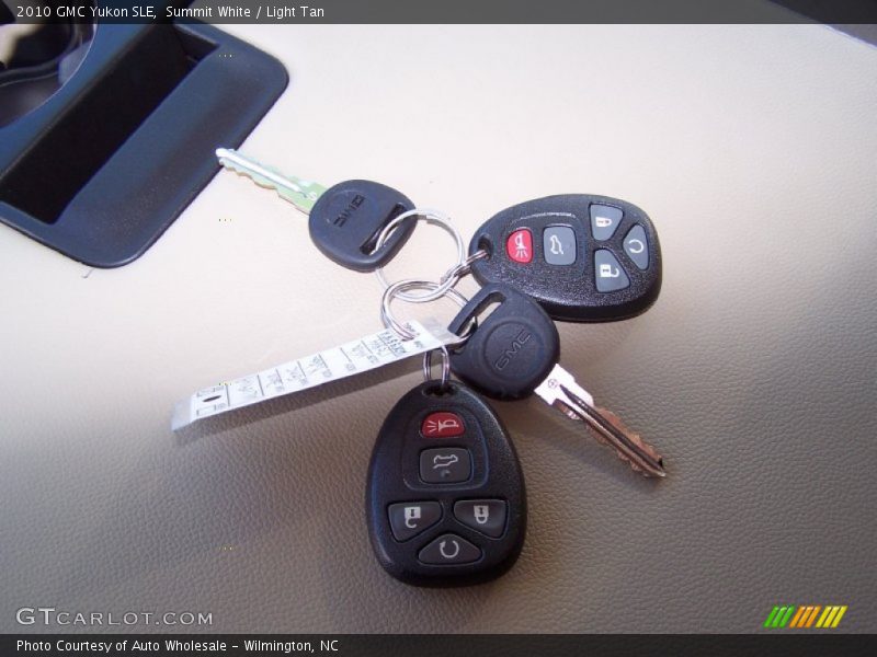 Keys of 2010 Yukon SLE