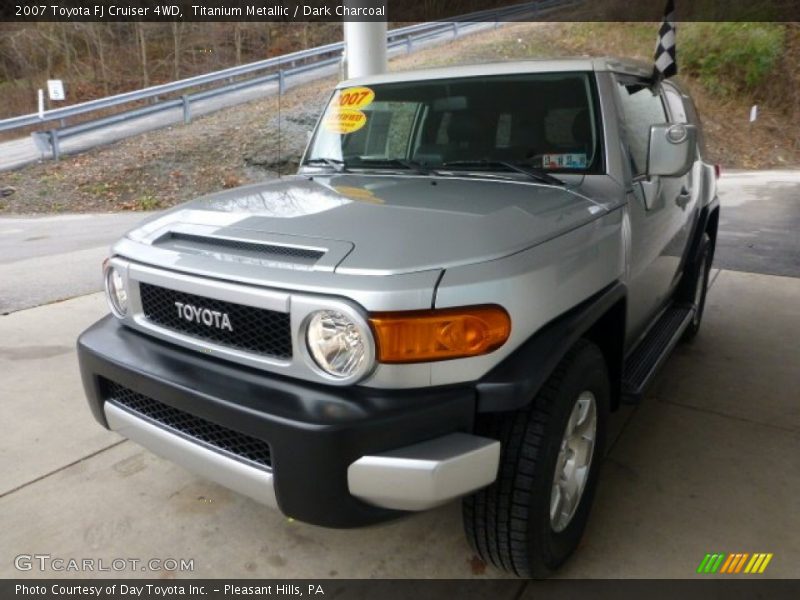Titanium Metallic / Dark Charcoal 2007 Toyota FJ Cruiser 4WD