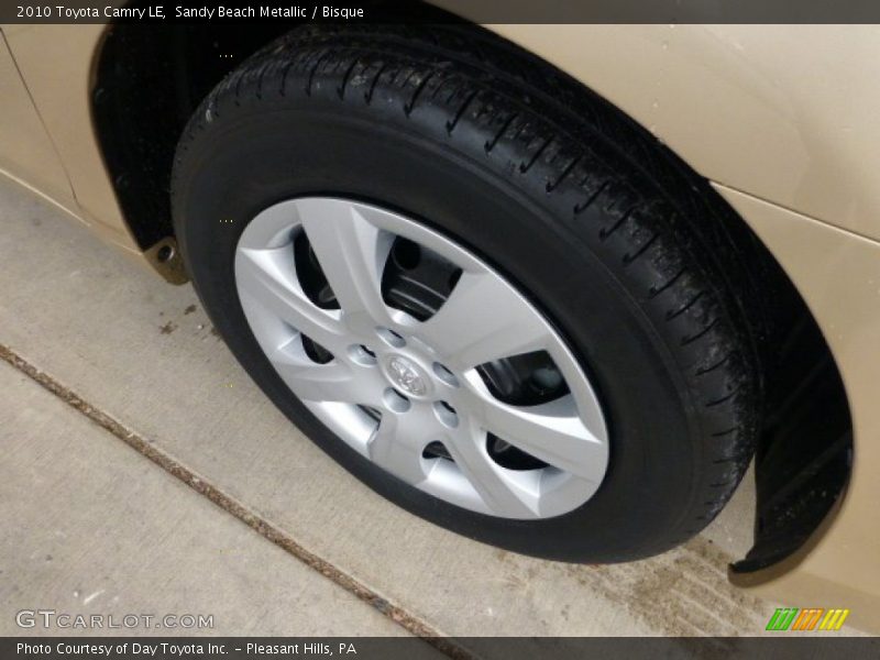 Sandy Beach Metallic / Bisque 2010 Toyota Camry LE
