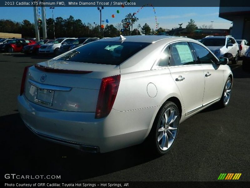 White Diamond Tricoat / Shale/Cocoa 2013 Cadillac XTS Premium FWD