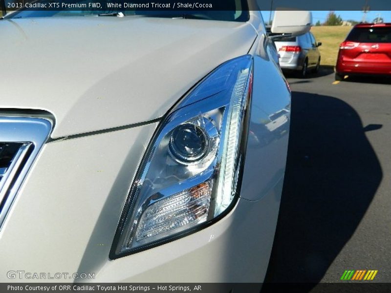 White Diamond Tricoat / Shale/Cocoa 2013 Cadillac XTS Premium FWD