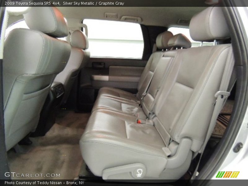 Silver Sky Metallic / Graphite Gray 2009 Toyota Sequoia SR5 4x4
