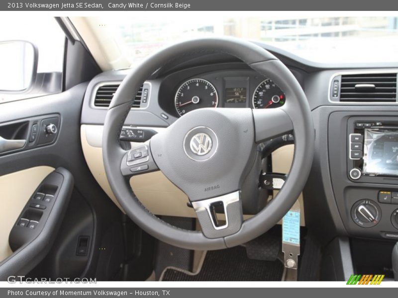 Candy White / Cornsilk Beige 2013 Volkswagen Jetta SE Sedan