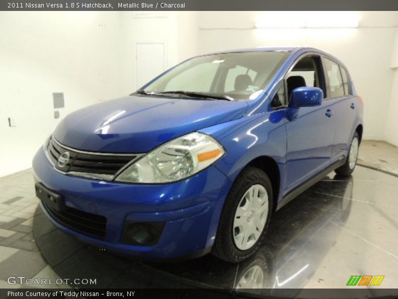 Metallic Blue / Charcoal 2011 Nissan Versa 1.8 S Hatchback