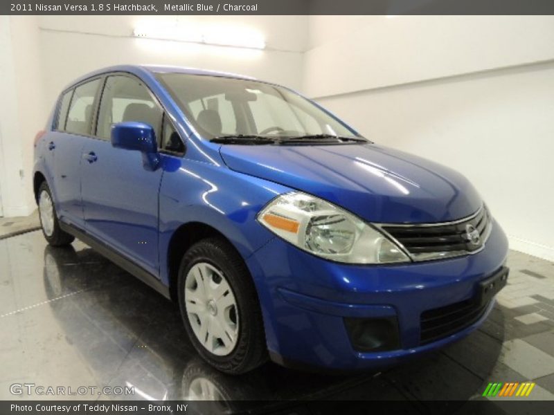 Metallic Blue / Charcoal 2011 Nissan Versa 1.8 S Hatchback