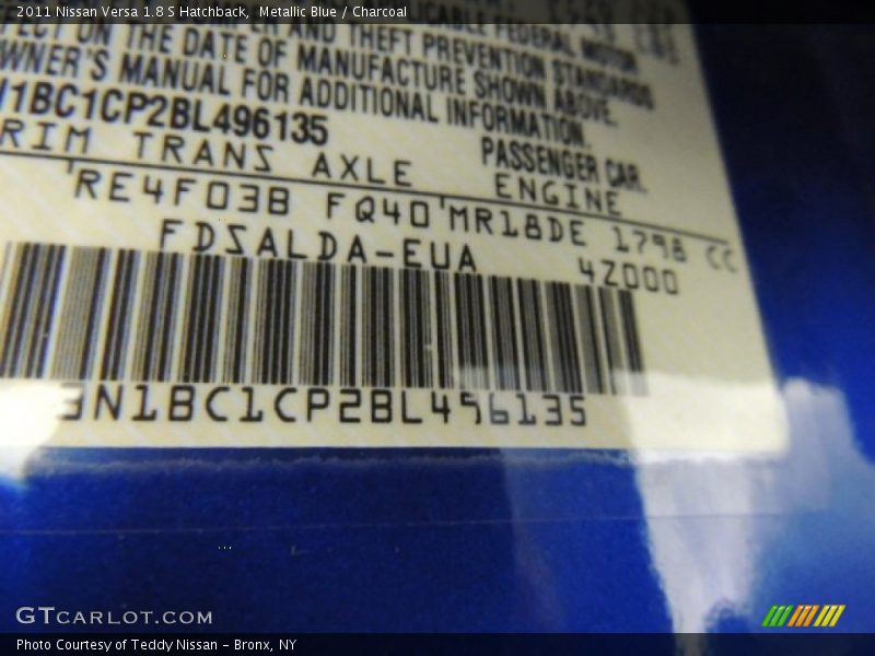 Metallic Blue / Charcoal 2011 Nissan Versa 1.8 S Hatchback