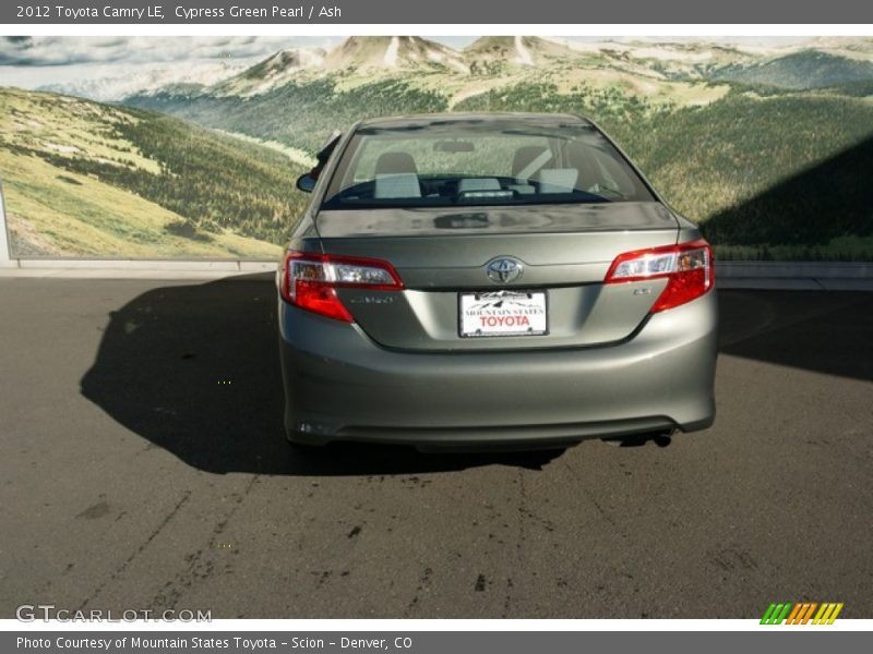 Cypress Green Pearl / Ash 2012 Toyota Camry LE