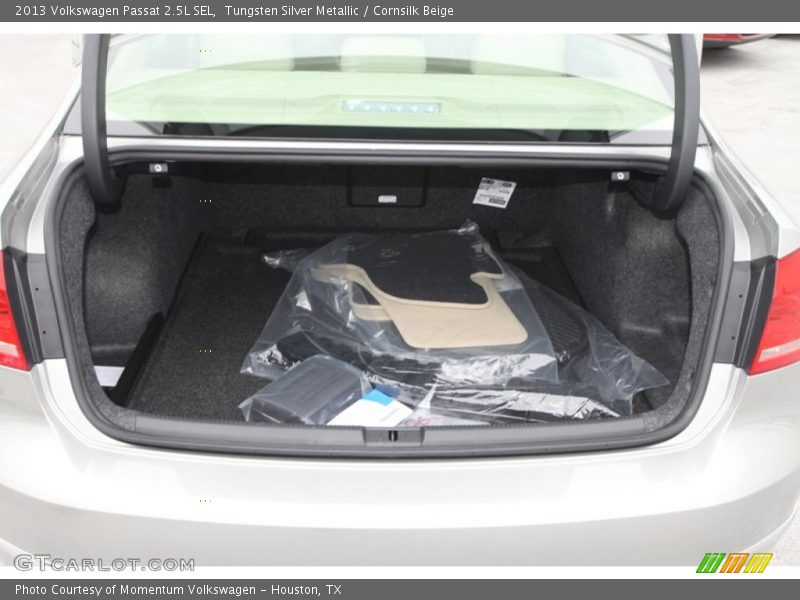 Tungsten Silver Metallic / Cornsilk Beige 2013 Volkswagen Passat 2.5L SEL