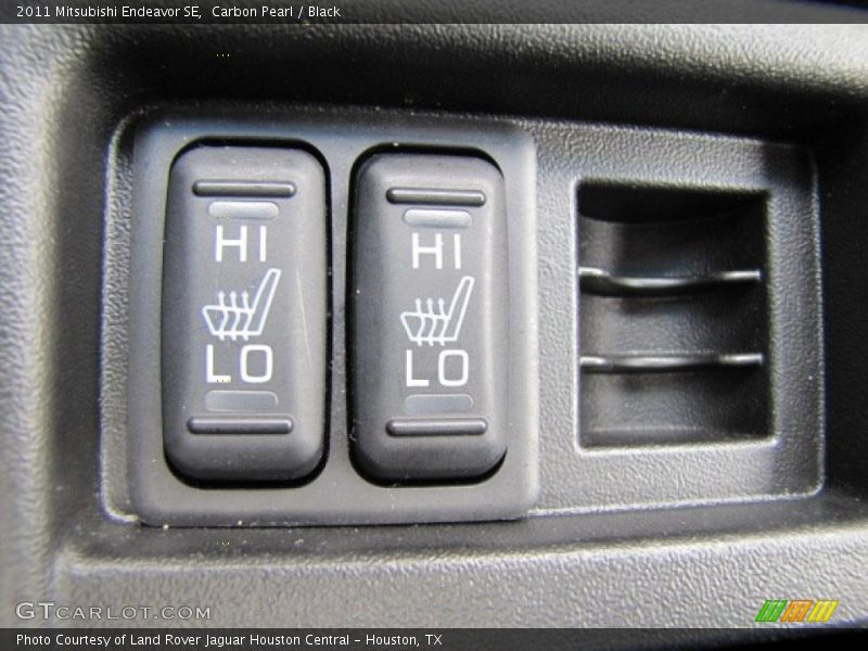 Controls of 2011 Endeavor SE