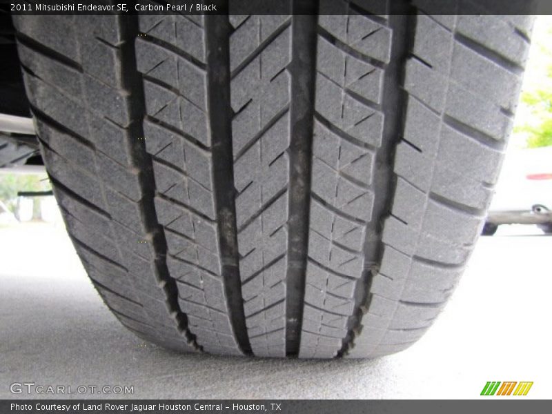 Carbon Pearl / Black 2011 Mitsubishi Endeavor SE