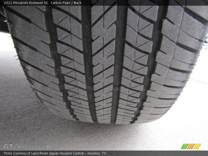 Carbon Pearl / Black 2011 Mitsubishi Endeavor SE