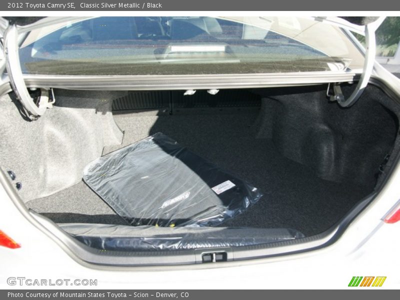 Classic Silver Metallic / Black 2012 Toyota Camry SE