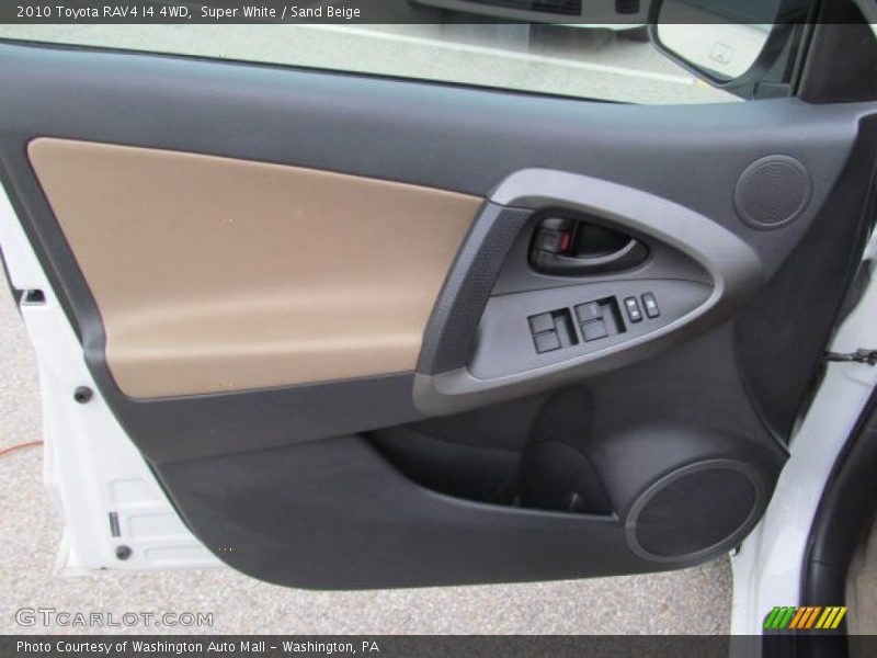 Super White / Sand Beige 2010 Toyota RAV4 I4 4WD
