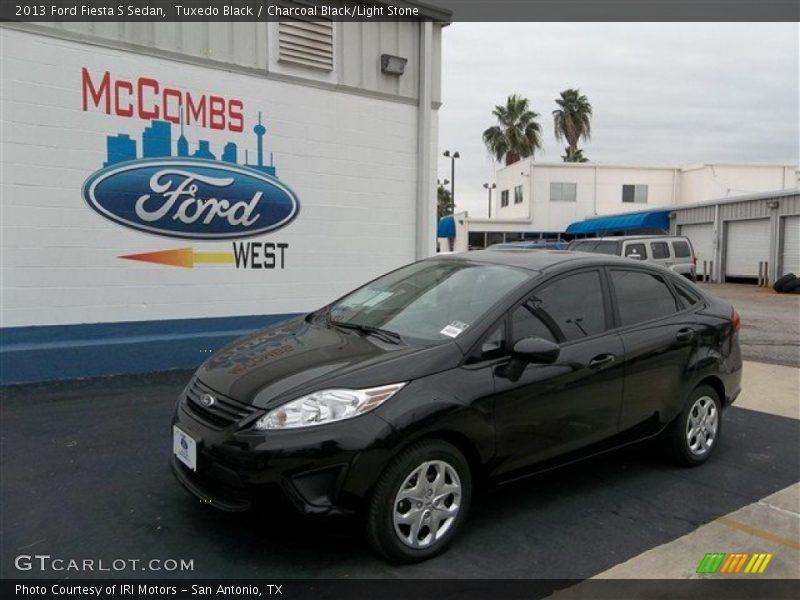 Tuxedo Black / Charcoal Black/Light Stone 2013 Ford Fiesta S Sedan