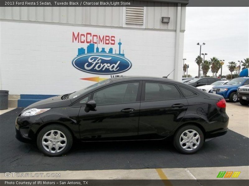 Tuxedo Black / Charcoal Black/Light Stone 2013 Ford Fiesta S Sedan