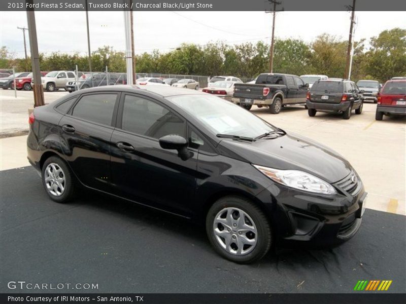 Tuxedo Black / Charcoal Black/Light Stone 2013 Ford Fiesta S Sedan