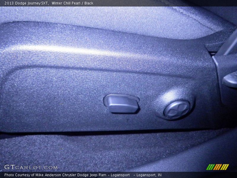 Winter Chill Pearl / Black 2013 Dodge Journey SXT
