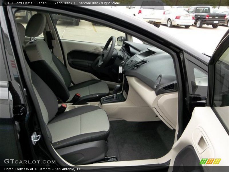 Tuxedo Black / Charcoal Black/Light Stone 2013 Ford Fiesta S Sedan