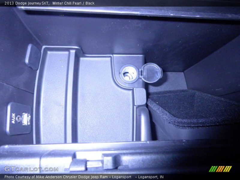 Winter Chill Pearl / Black 2013 Dodge Journey SXT