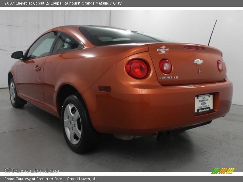 Sunburst Orange Metallic / Gray 2007 Chevrolet Cobalt LS Coupe