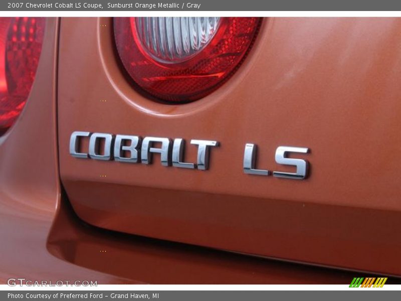 Sunburst Orange Metallic / Gray 2007 Chevrolet Cobalt LS Coupe
