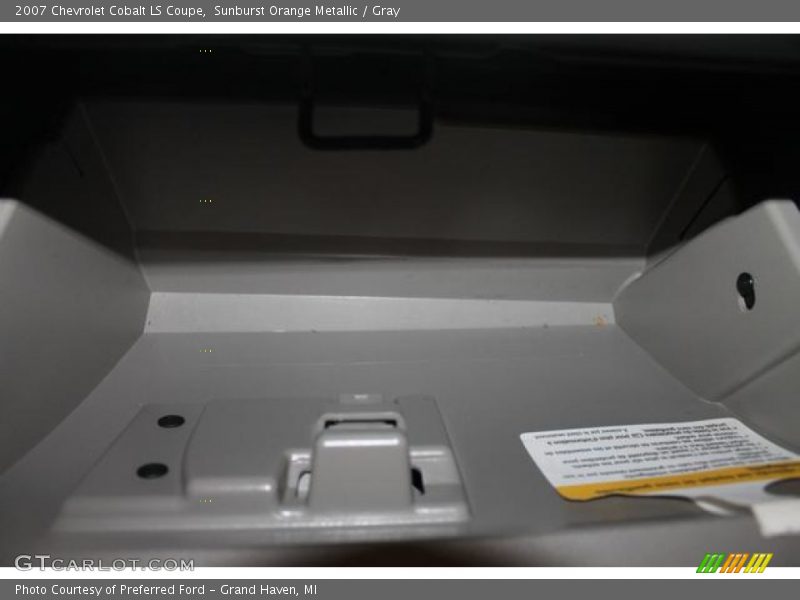 Sunburst Orange Metallic / Gray 2007 Chevrolet Cobalt LS Coupe