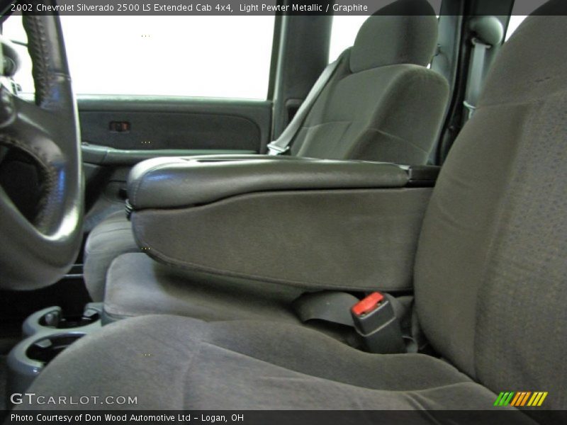 Light Pewter Metallic / Graphite 2002 Chevrolet Silverado 2500 LS Extended Cab 4x4