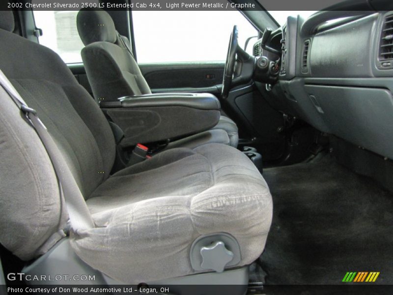 Light Pewter Metallic / Graphite 2002 Chevrolet Silverado 2500 LS Extended Cab 4x4