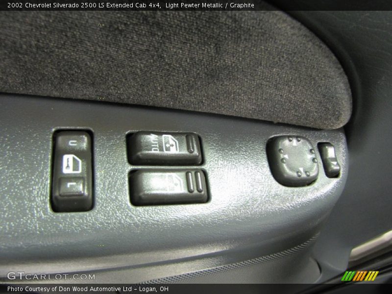 Light Pewter Metallic / Graphite 2002 Chevrolet Silverado 2500 LS Extended Cab 4x4