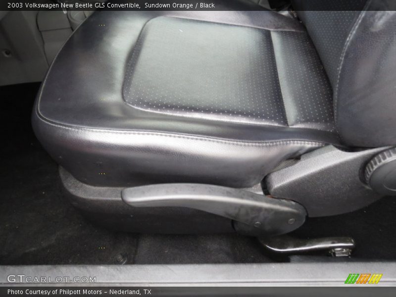 Front Seat of 2003 New Beetle GLS Convertible