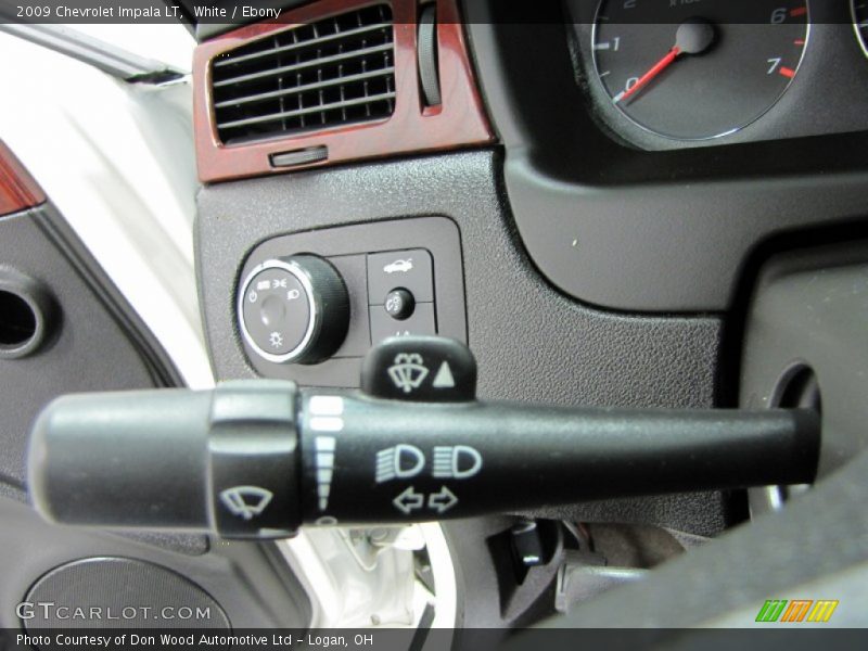 Controls of 2009 Impala LT