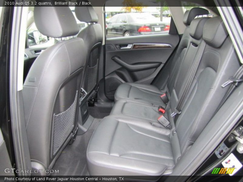 Brilliant Black / Black 2010 Audi Q5 3.2 quattro