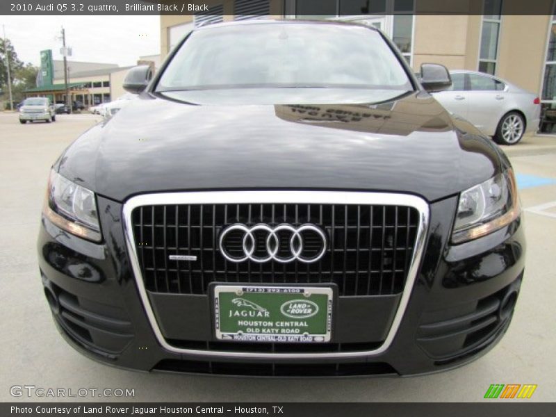 Brilliant Black / Black 2010 Audi Q5 3.2 quattro
