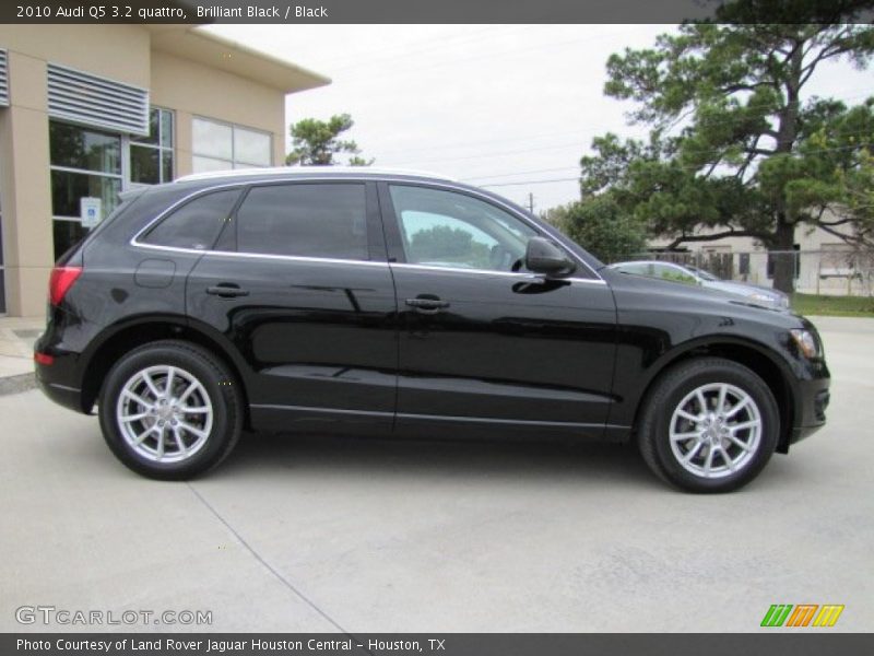 Brilliant Black / Black 2010 Audi Q5 3.2 quattro