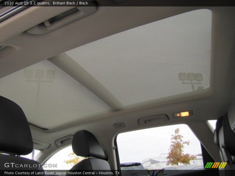 Brilliant Black / Black 2010 Audi Q5 3.2 quattro