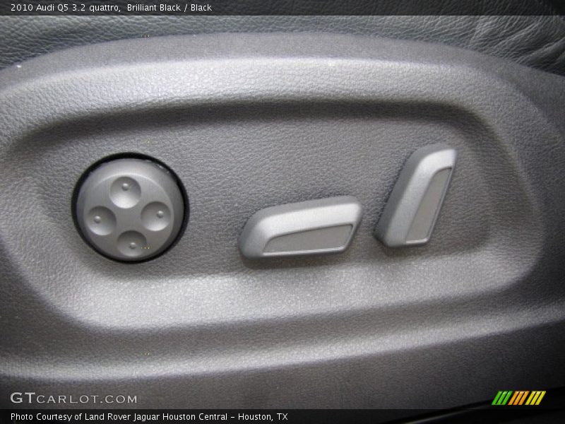 Brilliant Black / Black 2010 Audi Q5 3.2 quattro
