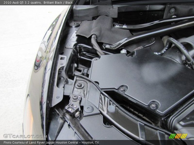 Brilliant Black / Black 2010 Audi Q5 3.2 quattro