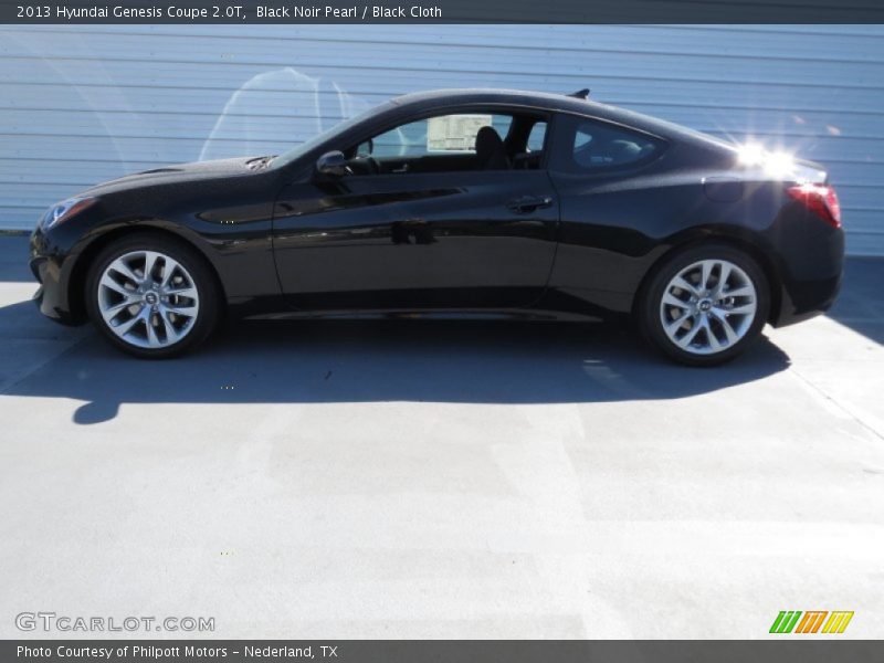 Black Noir Pearl / Black Cloth 2013 Hyundai Genesis Coupe 2.0T