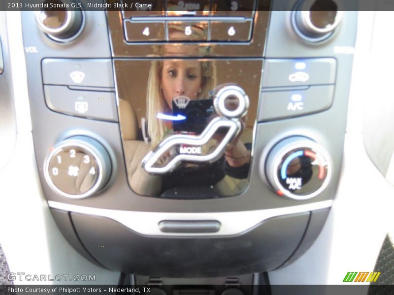 Midnight Black / Camel 2013 Hyundai Sonata GLS