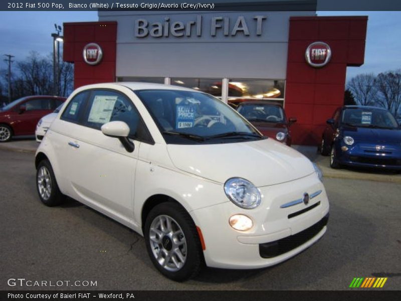 Bianco (White) / Tessuto Grigio/Avorio (Grey/Ivory) 2012 Fiat 500 Pop